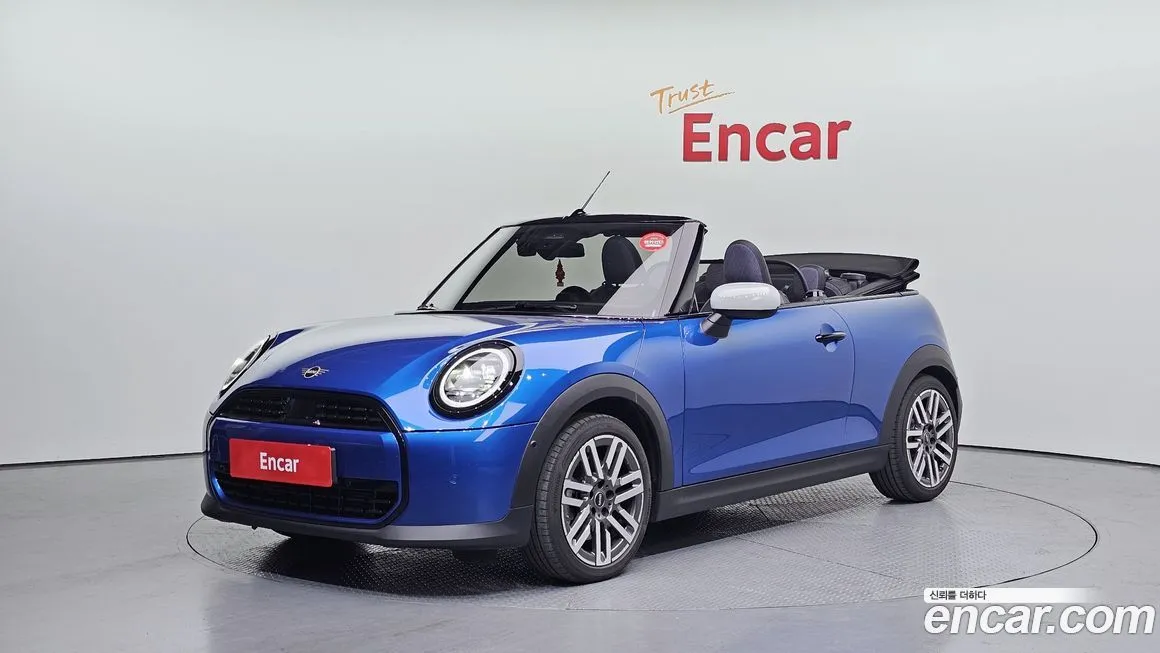 Mini Cooper Convertible — фото 1