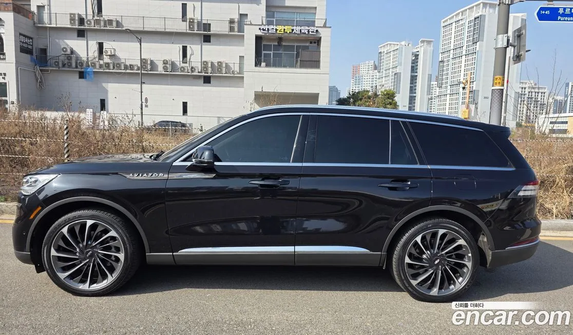 Lincoln Aviator — фото 1