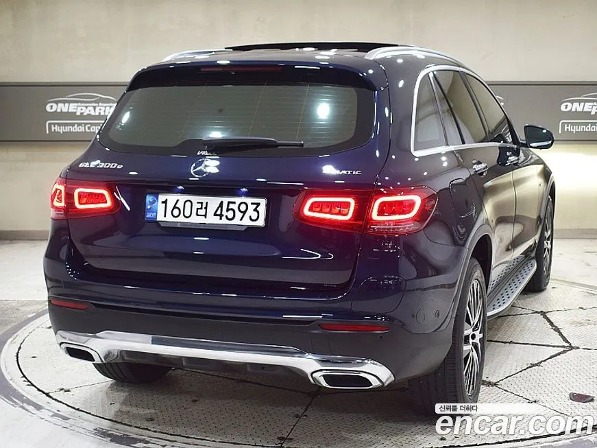 Mercedes-Benz GLC-Class 2021 из KR, фото 2