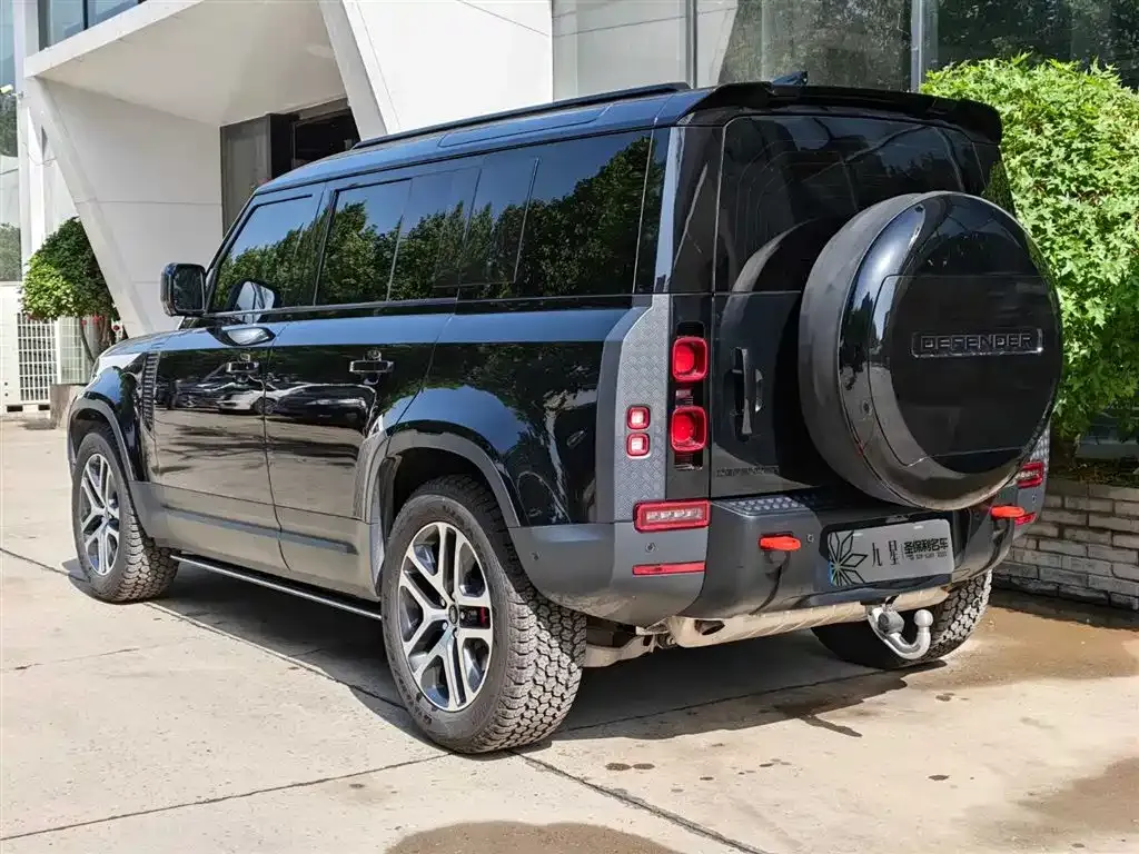 Land Rover Defender — фото 9