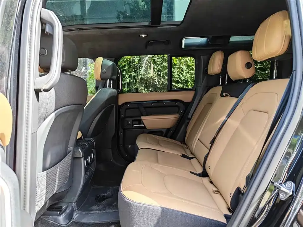 Land Rover Defender — фото 3