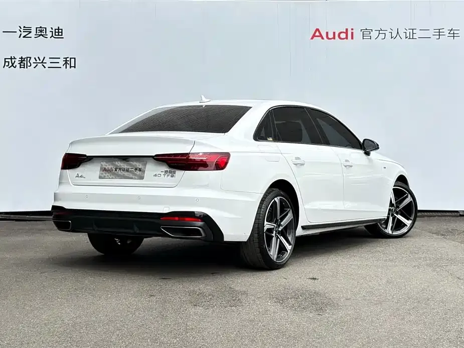 Audi A4L — фото 5