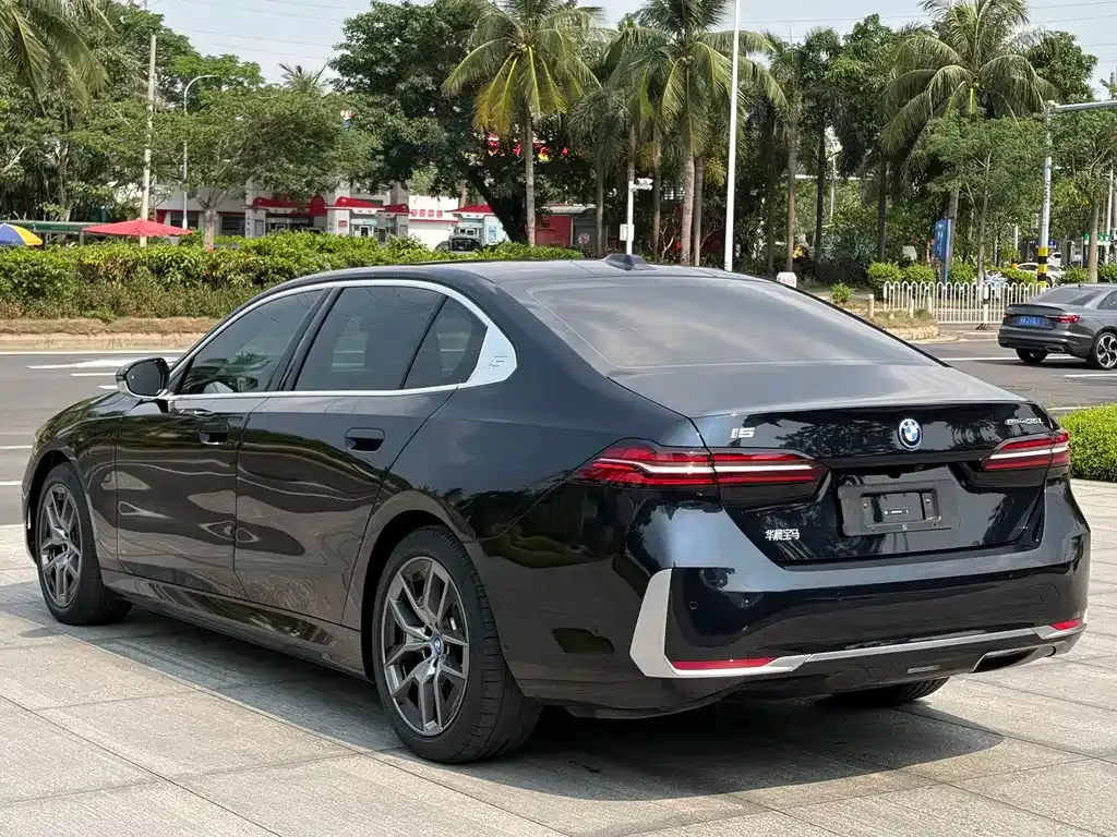BMW i5 2024 из CN, фото 4