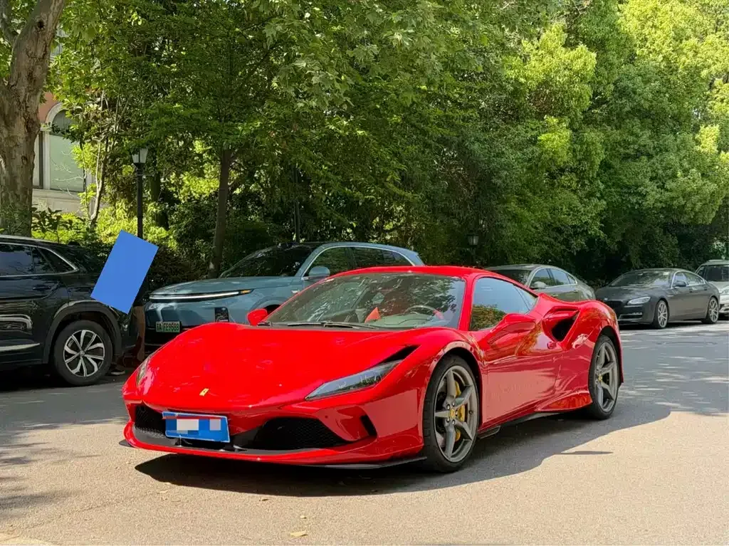 Ferrari F8 — фото 1