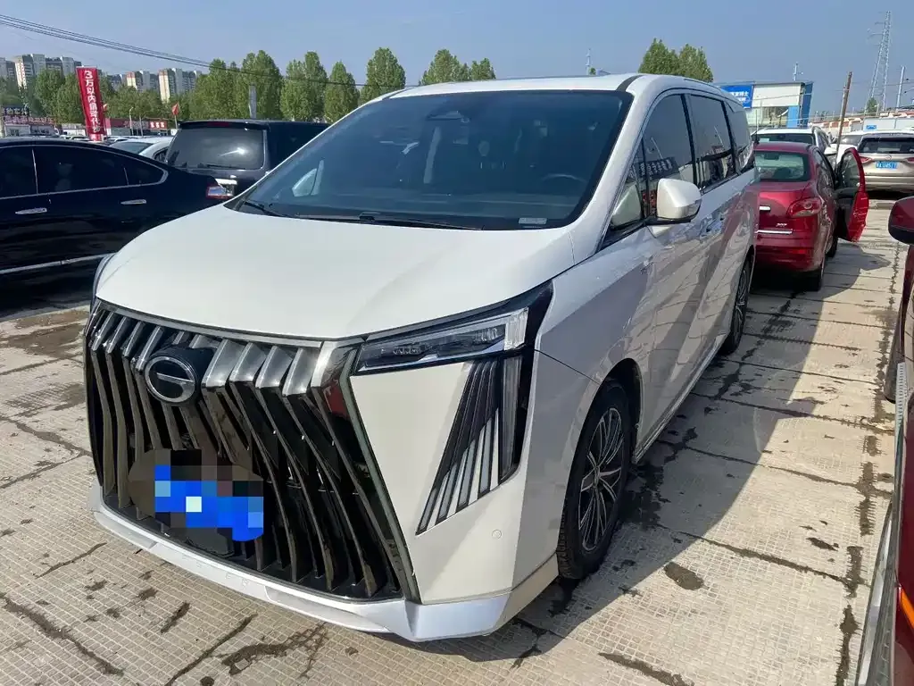 GAC Motor Trumpchi M8 — фото 1