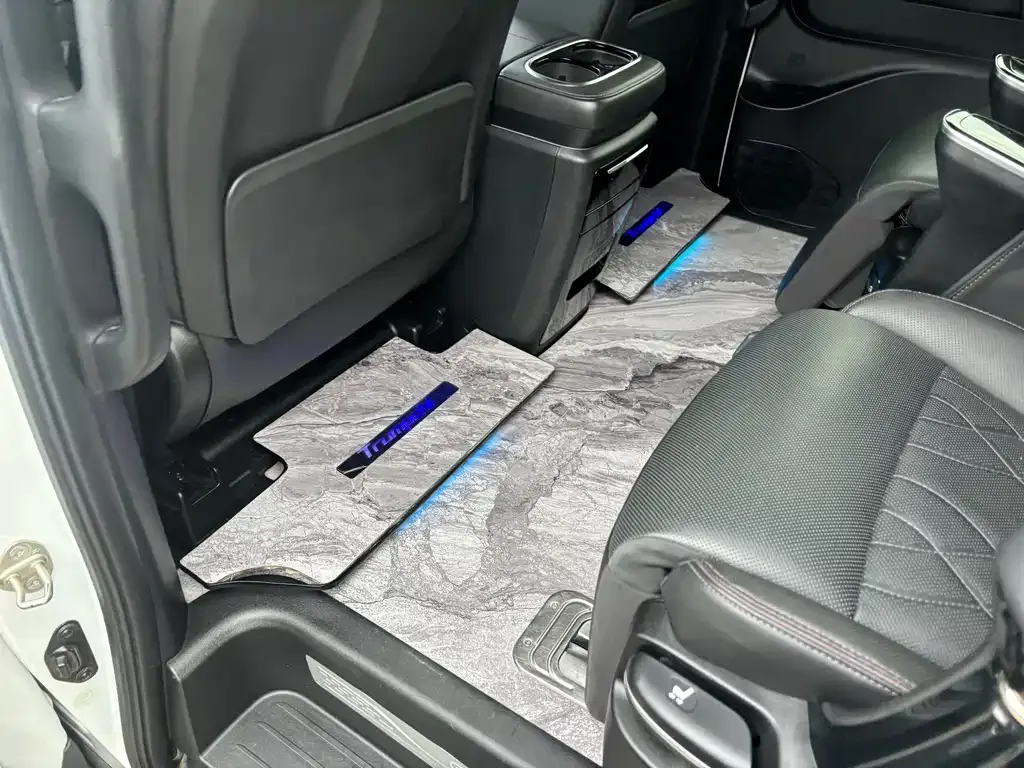GAC Motor Trumpchi M8 — фото 10