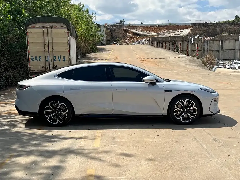 Geely Galaxy E8 2025 из CN, фото 3