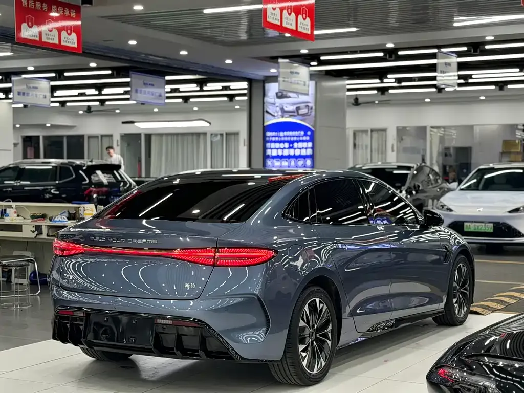 BYD Seal — фото 6