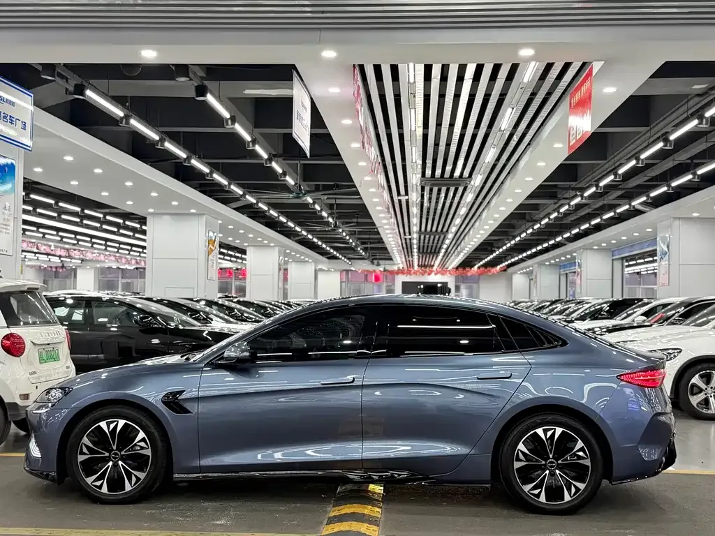 BYD Seal — фото 10