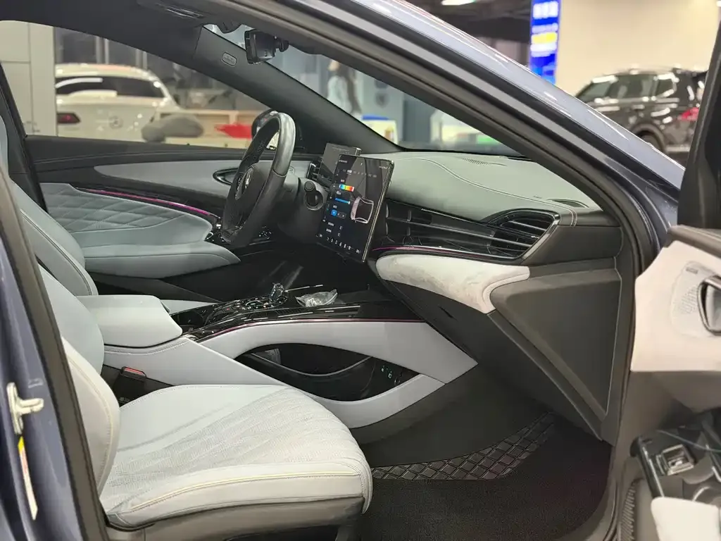 BYD Seal — фото 4