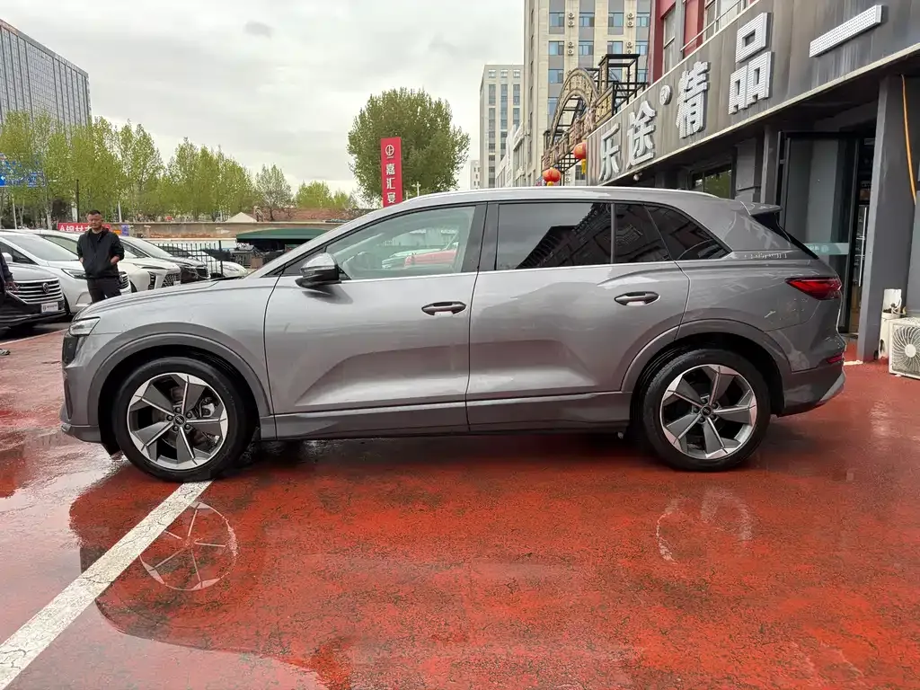 Audi Q5 e-tron 2024 из CN, фото 8