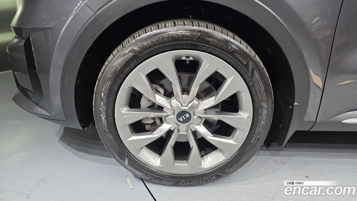 Kia Sorento — фото 4
