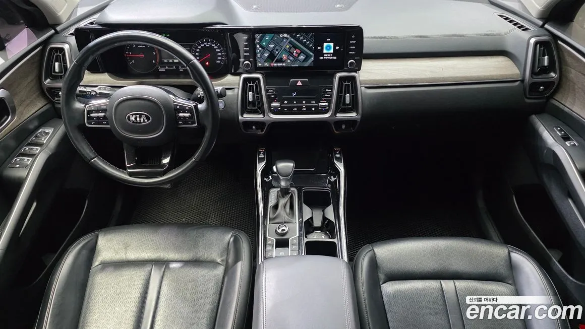 Kia Sorento — фото 5