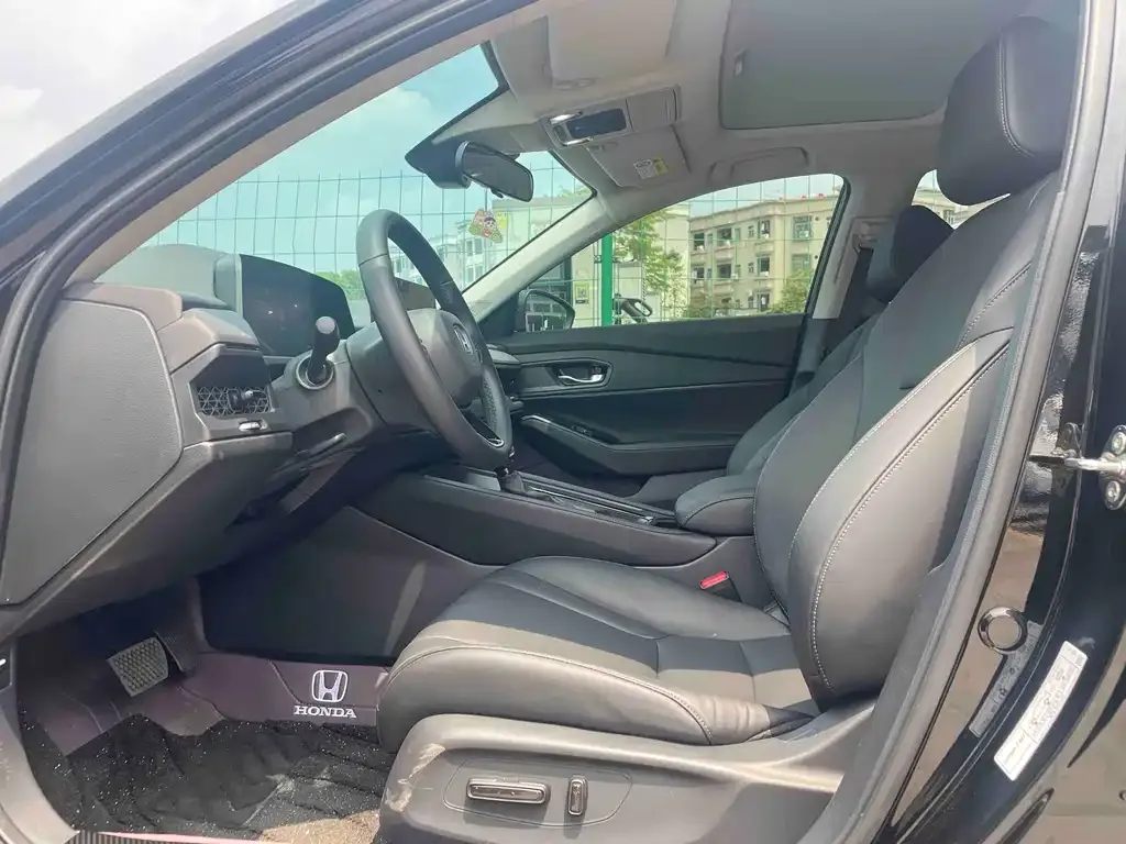 Honda Accord — фото 5