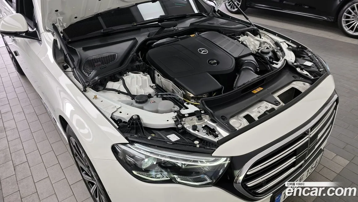 Mercedes-Benz E-Class 2025 из KR, фото 10