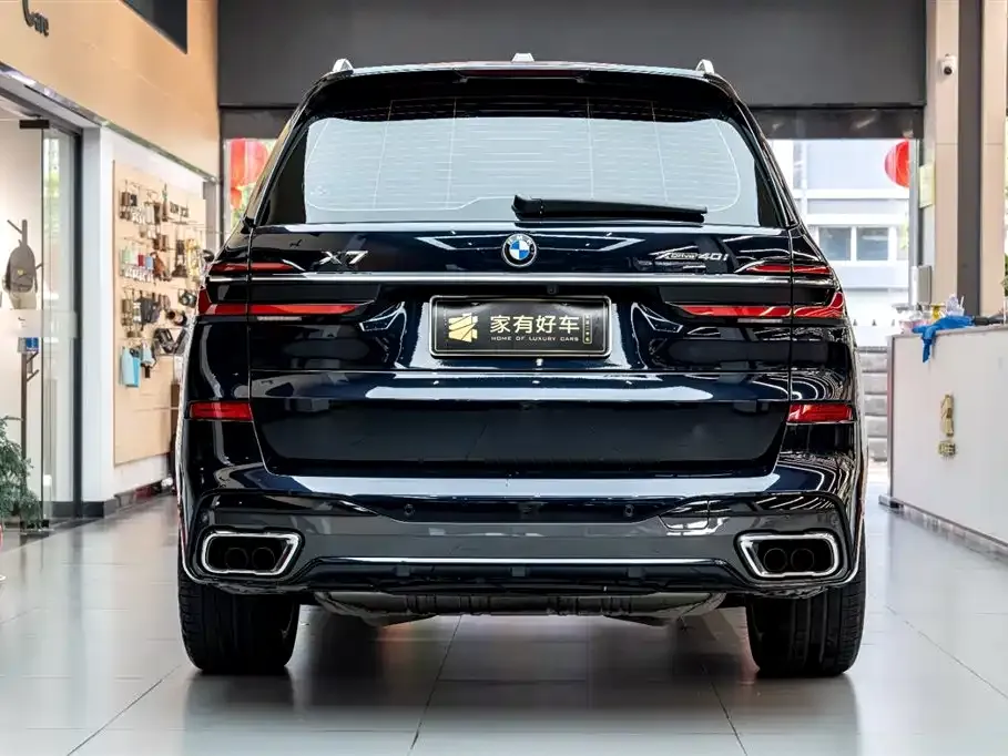 BMW X7 — фото 9