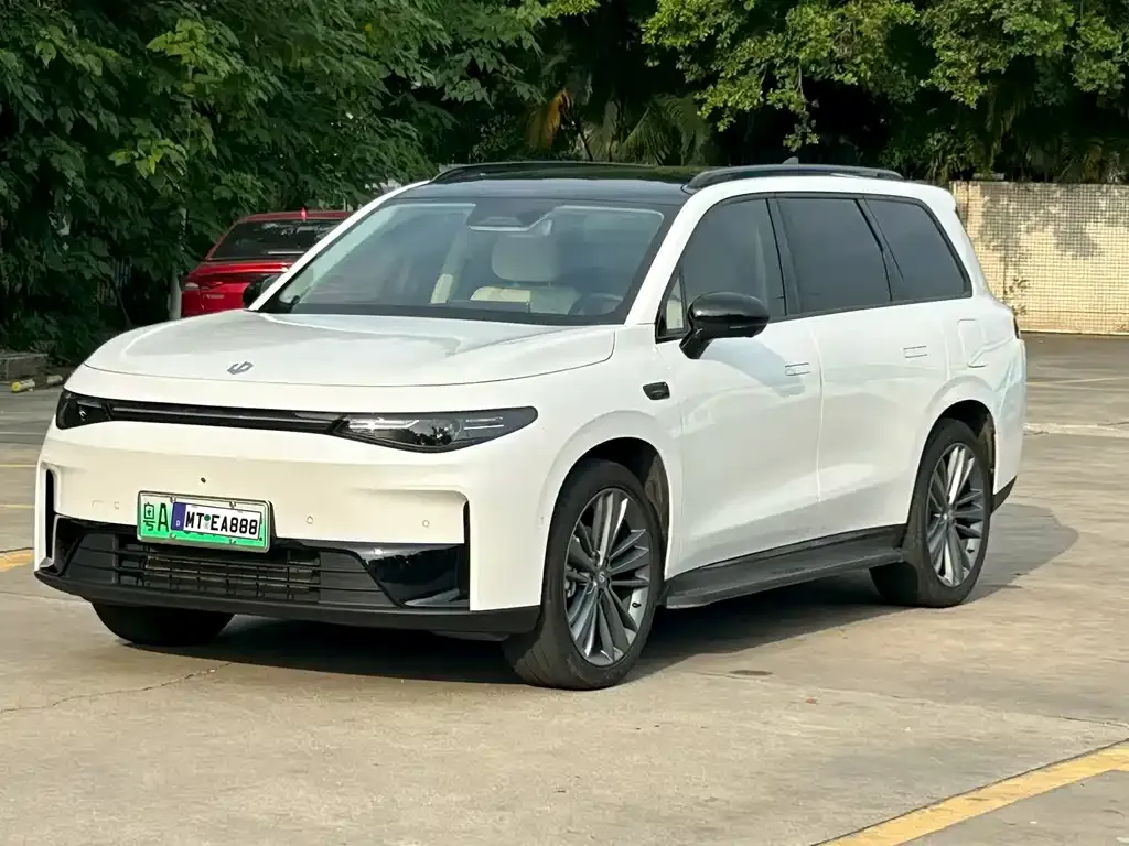 Leapmotor C16