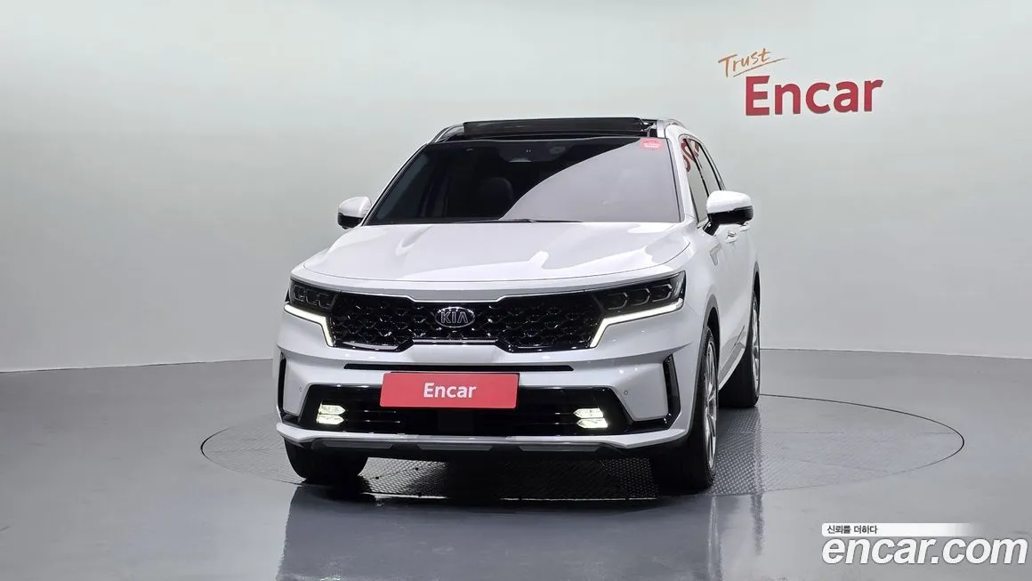 Kia Sorento — фото 6