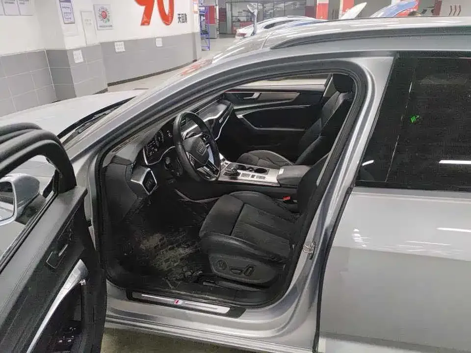 Audi A6 (Import) 2021 из CN, фото 3