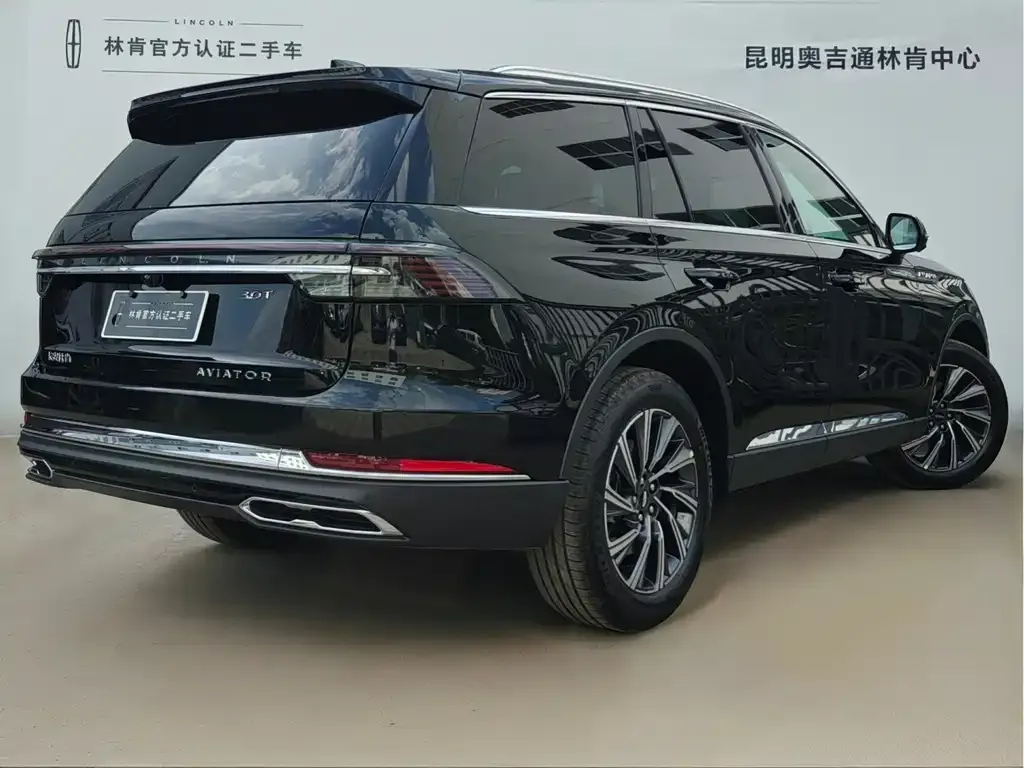 Lincoln Aviator — фото 10