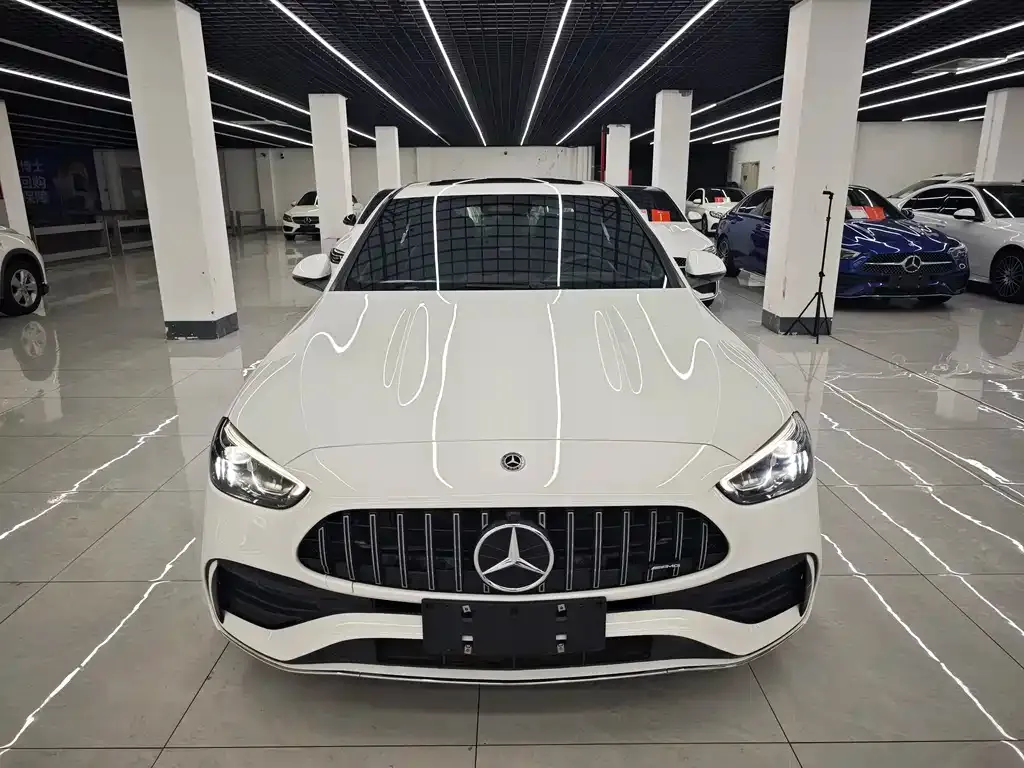 Mercedes-Benz C-Class — фото 1
