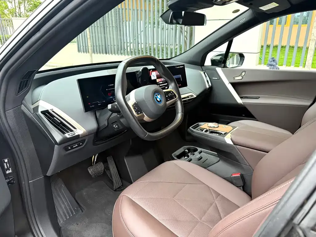 BMW iX 2023 из CN, фото 7