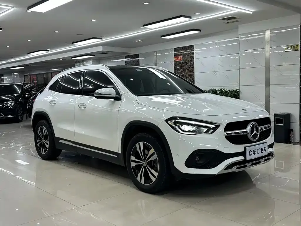Mercedes-Benz GLA — фото 8