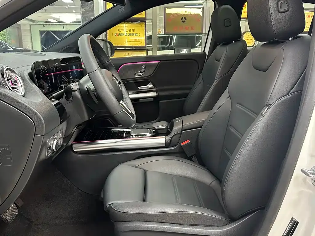 Mercedes-Benz GLA — фото 10