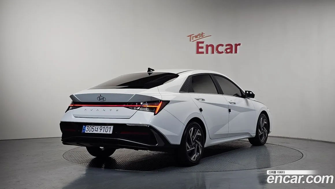Hyundai AVANTE — фото 3