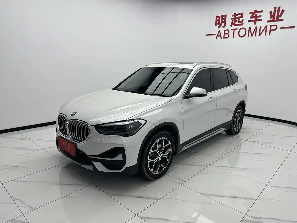 BMW X1 — фото 9