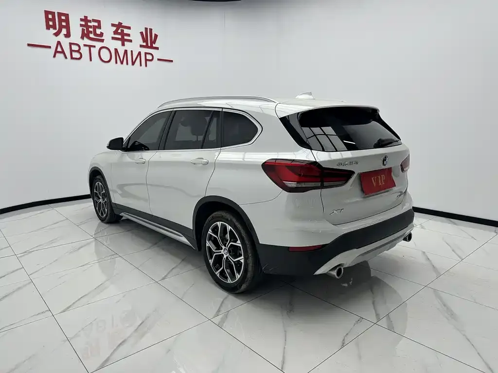BMW X1 — фото 2