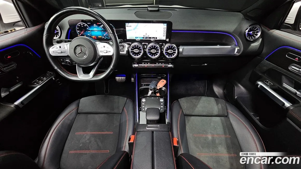 Mercedes-Benz GLB-Class — фото 10
