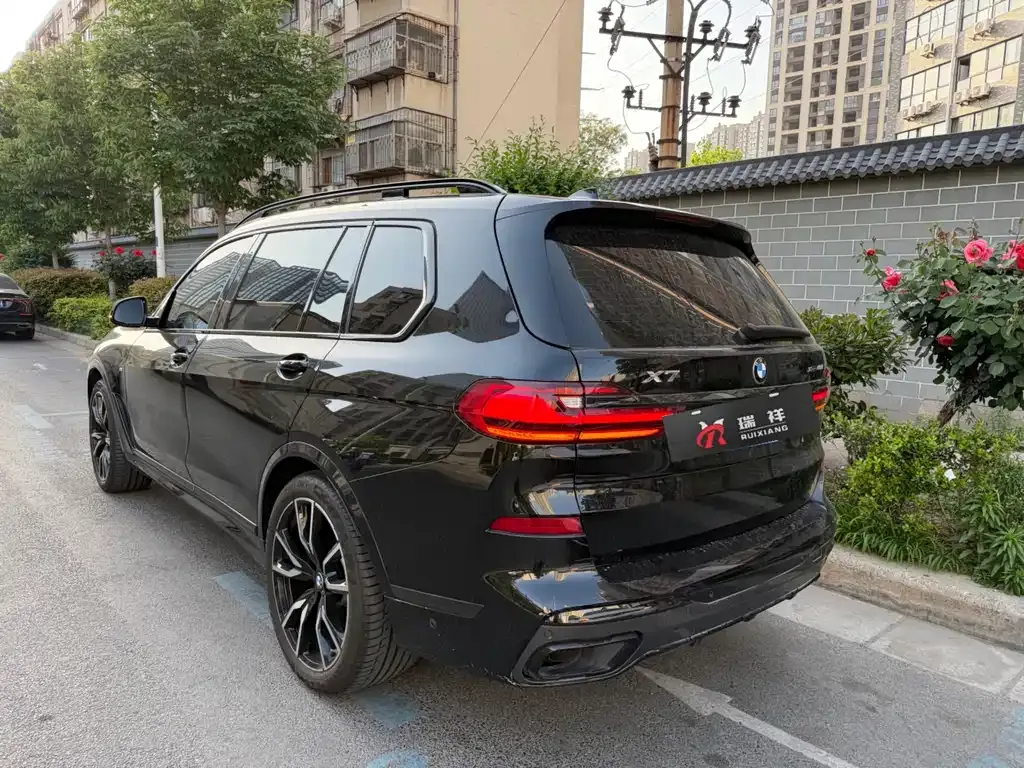 BMW X7 2021 из CN, фото 2