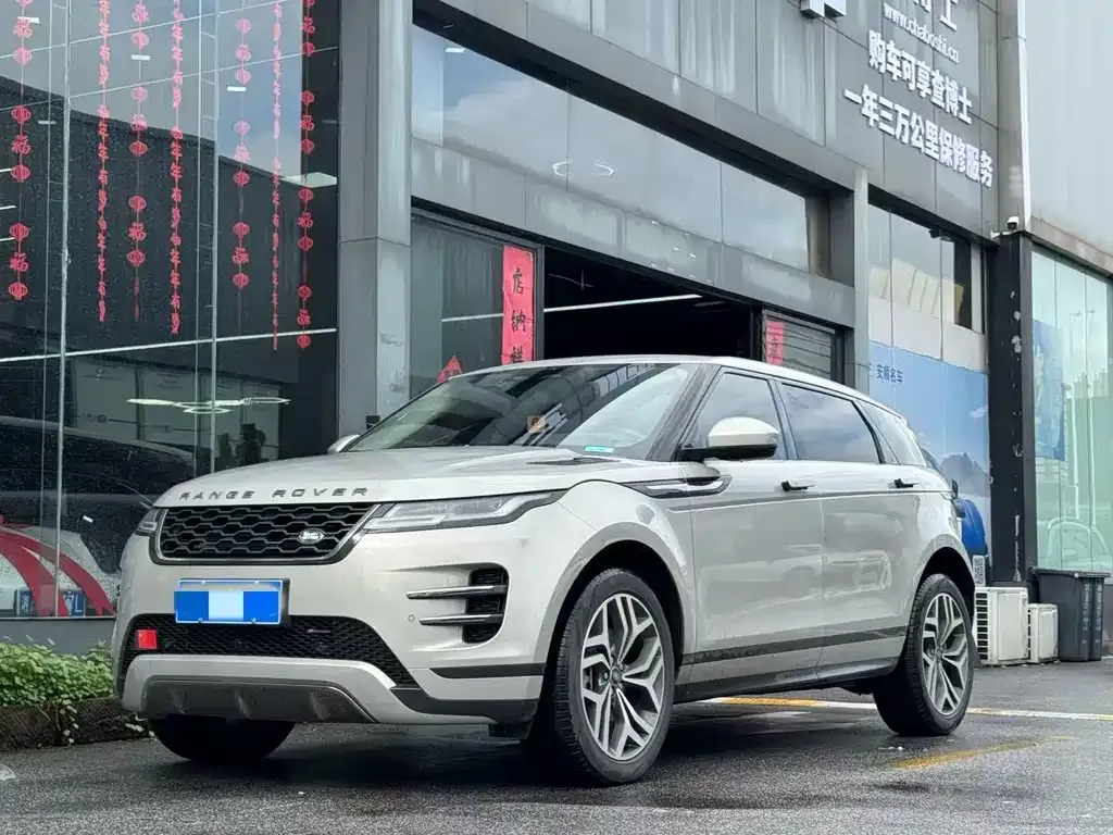 Land Rover Evoque — фото 1