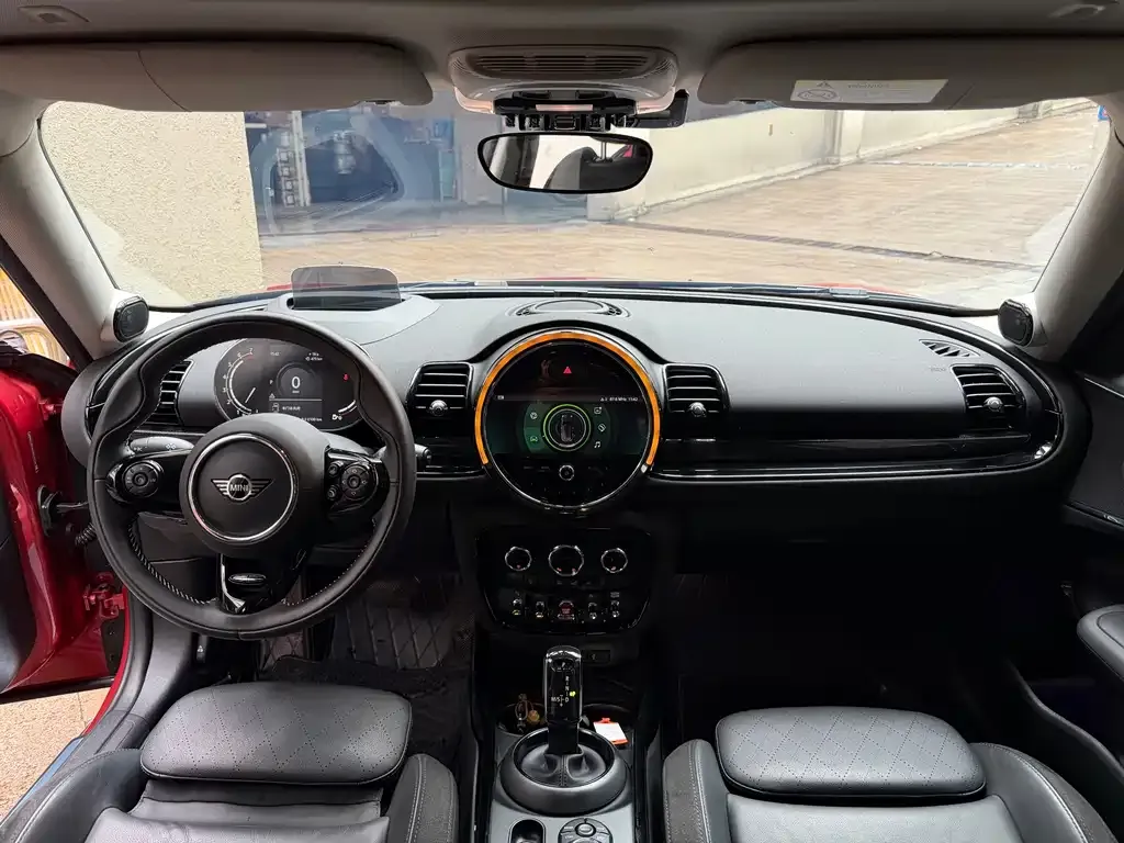 MINI Clubman — фото 7