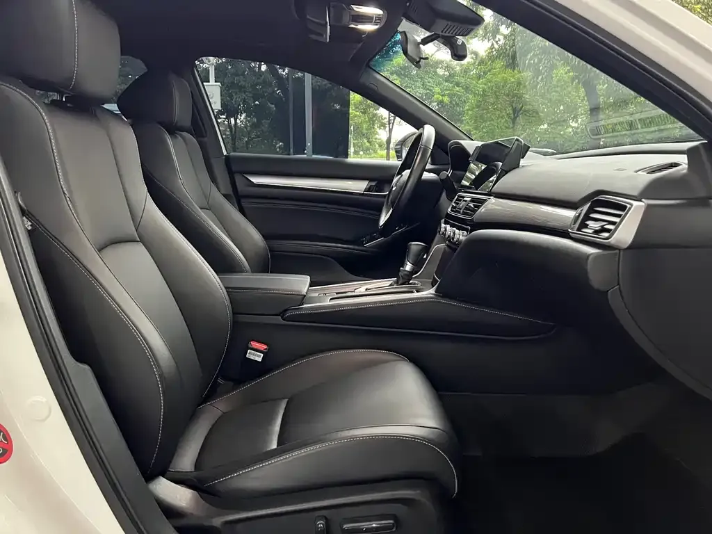 Honda Inspire 2022 из CN, фото 9