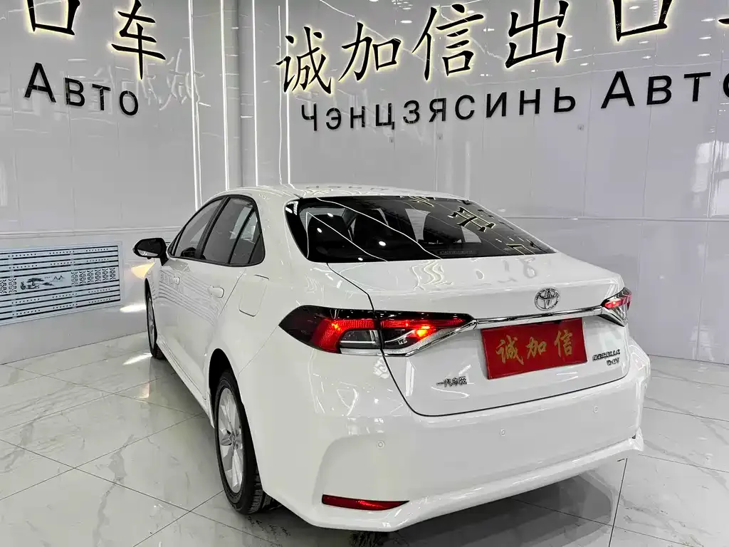Toyota Corolla 2023 из CN, фото 9