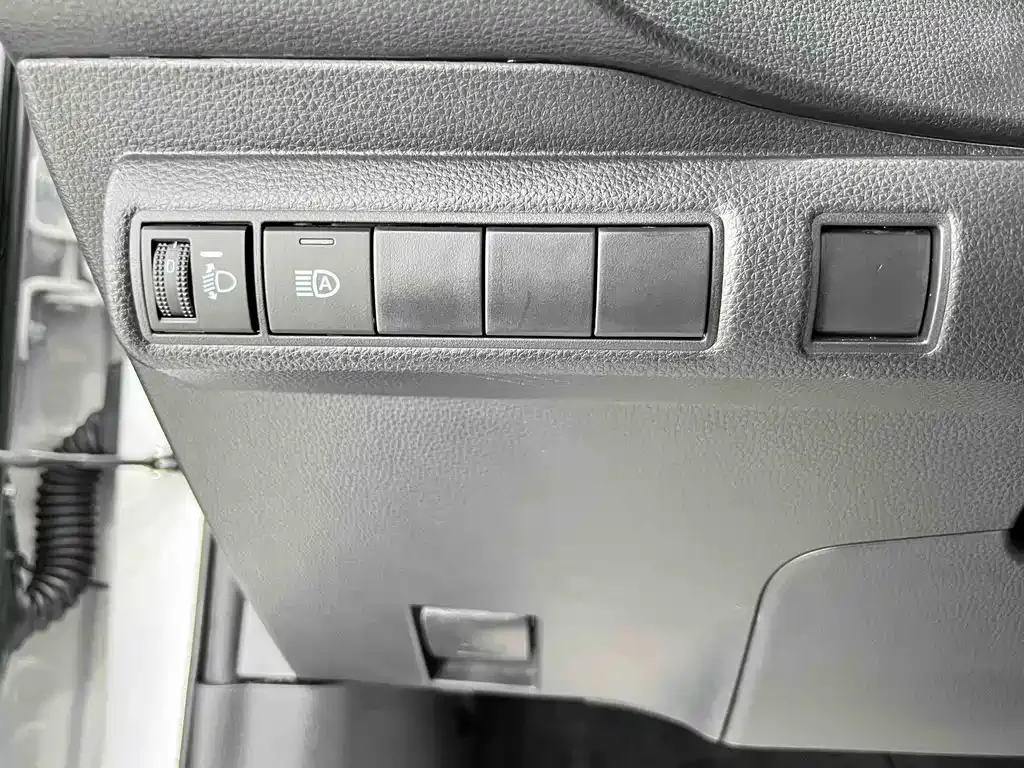 Toyota Corolla 2023 из CN, фото 6