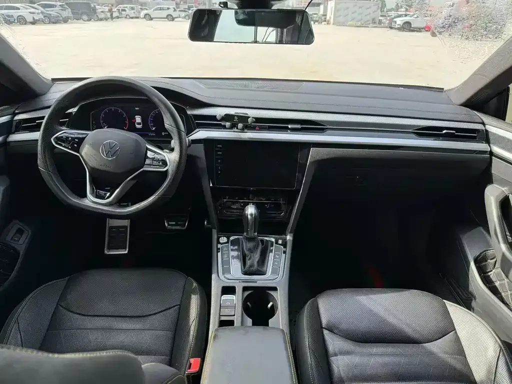 Volkswagen CC 2023 из CN, фото 3