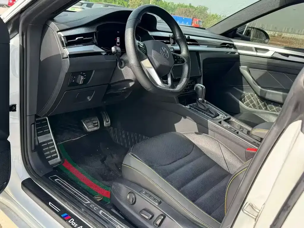 Volkswagen CC 2023 из CN, фото 5