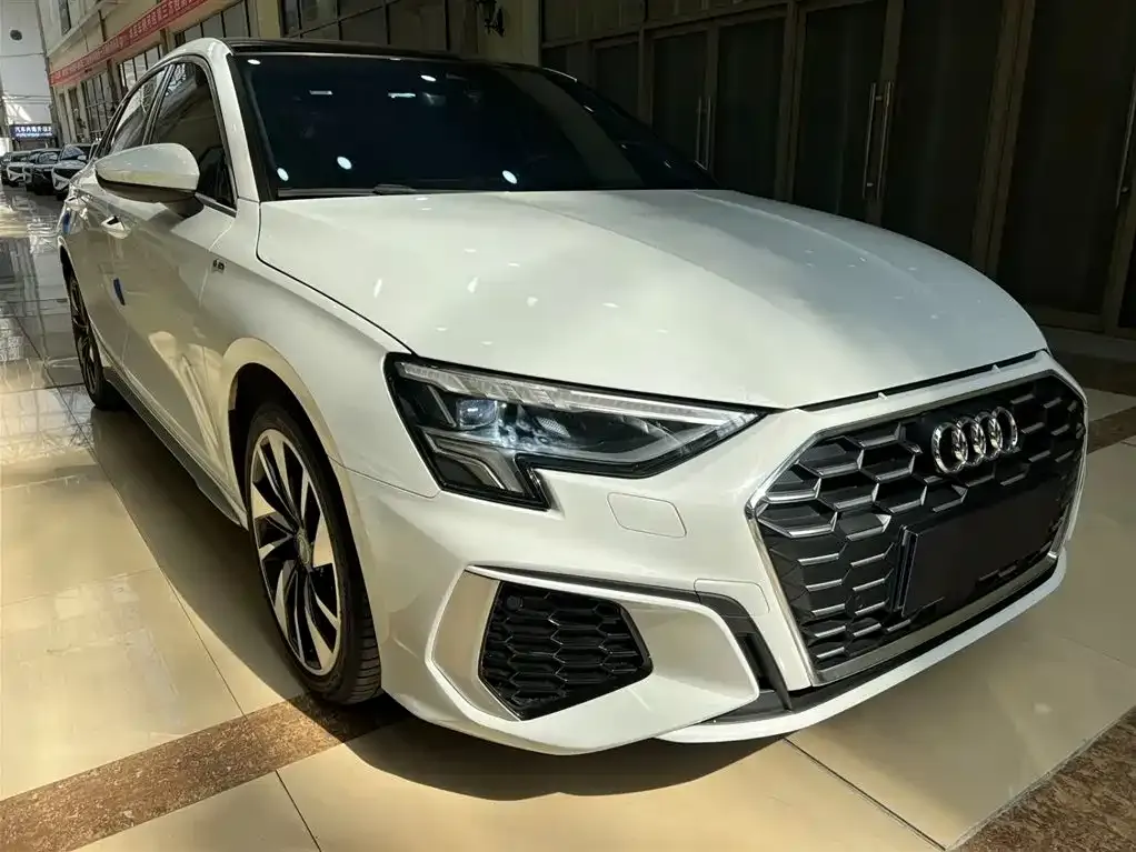Audi A3 2023 из CN, фото 10