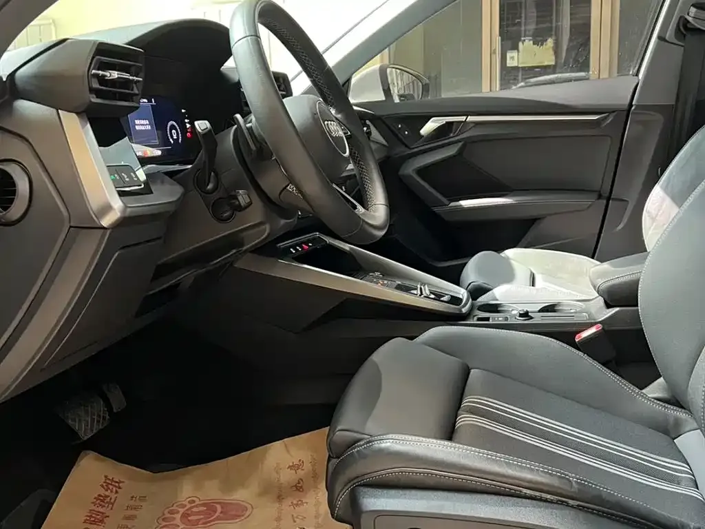 Audi A3 2023 из CN, фото 7
