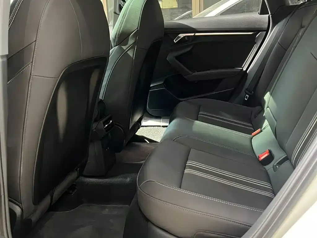 Audi A3 2023 из CN, фото 9