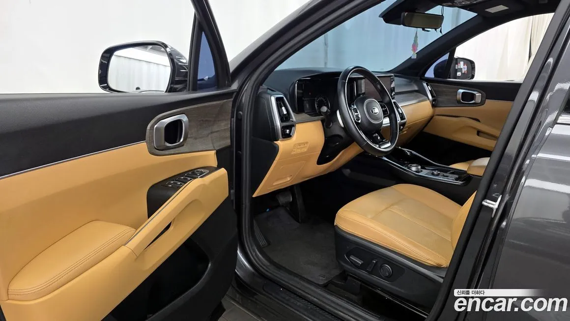 Kia Sorento — фото 10