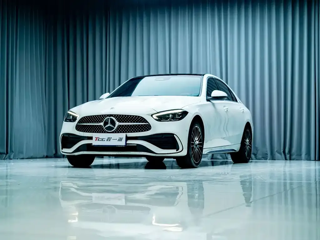 Mercedes-Benz C-Class — фото 7