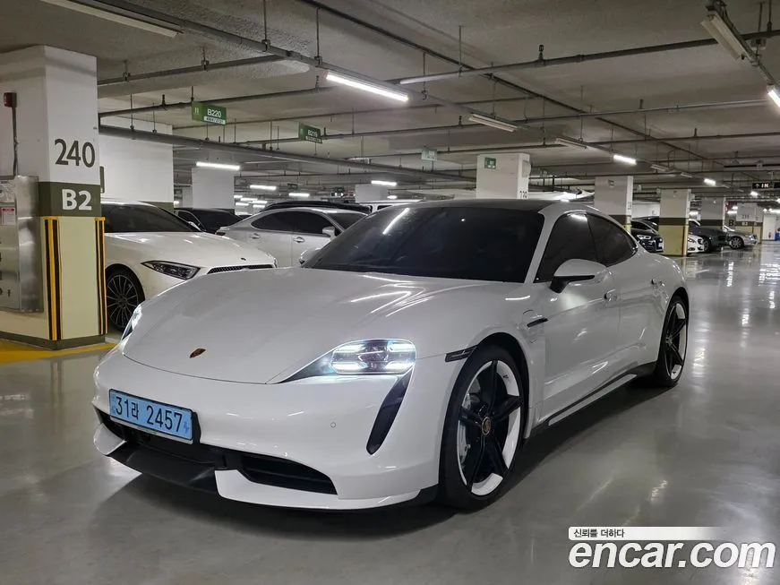 Porsche Taycan
