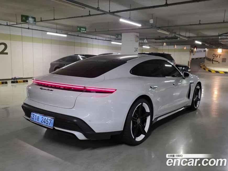 Porsche Taycan 2022 из KR, фото 7