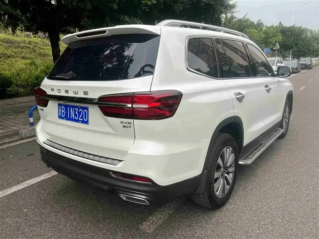 Roewe RX8 2023 из CN, фото 5