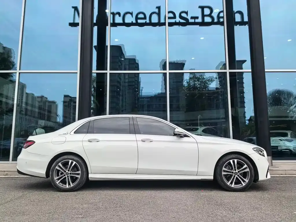 Mercedes-Benz E-Class 2022 из CN, фото 8