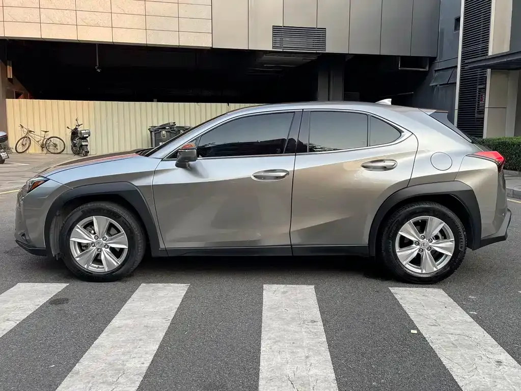 Lexus UX 2022 из CN, фото 3